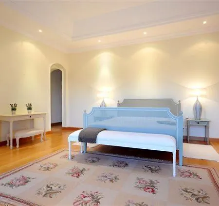 Sleeps 10 With Pool Air Con And Wifi *